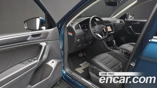 Volkswagen Tiguan Tiguan 2 поколение 2.0 TDI Prestige — Фото автомобиля 8