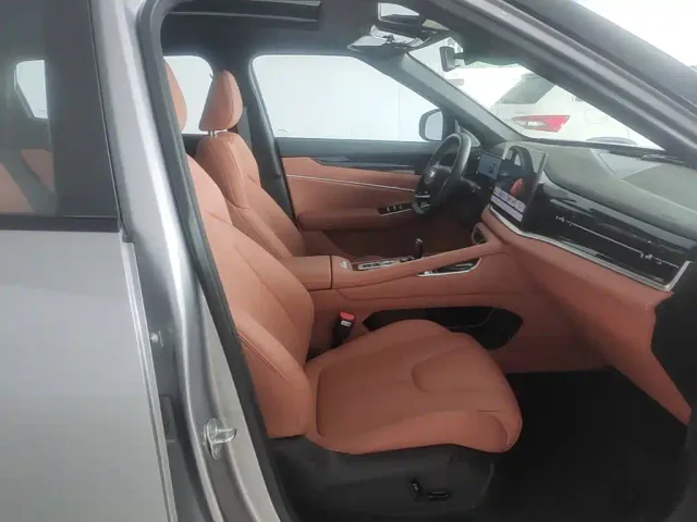 Geely Boyue — Фото автомобиля 24