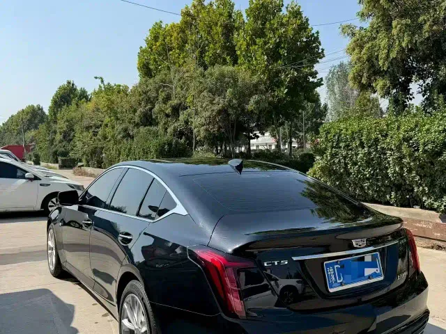 Cadillac CT5 — Фото автомобиля 5