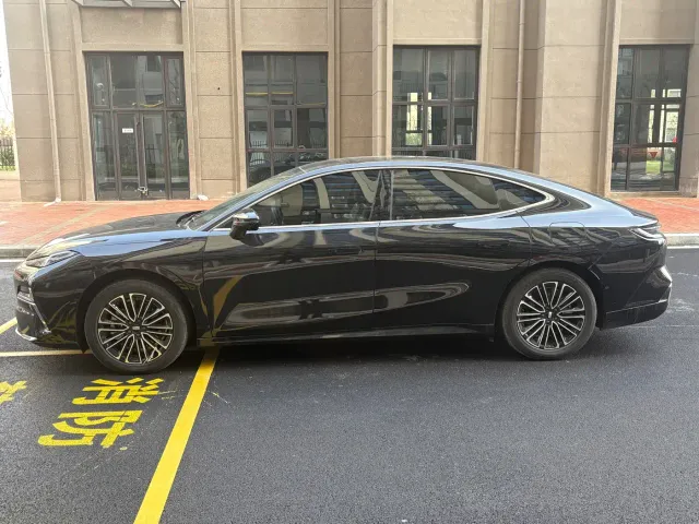 Geely Galaxy Xingyao 8 — Фото автомобиля 3