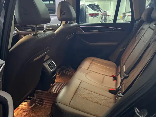 BMW X3 — Фото автомобиля 15