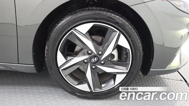 Hyundai Avante — Фото автомобиля 6
