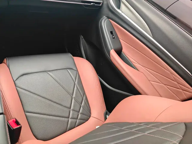 Changan Eado — Фото автомобиля 10