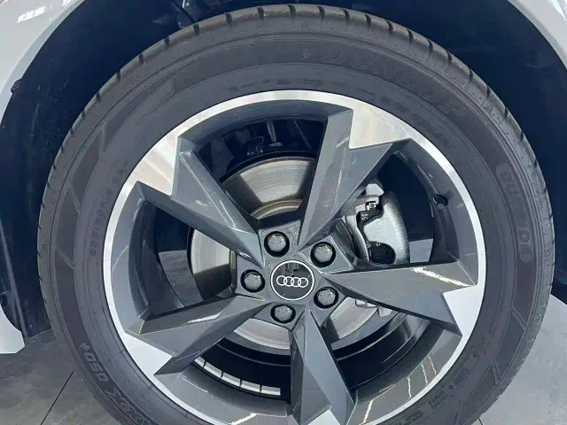 Audi Q3 — Фото автомобиля 18