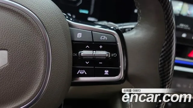 Kia Carnival Generation 4 — Фото автомобиля 25