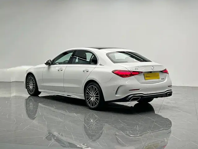 Mercedes-Benz C-Class — Фото автомобиля 4