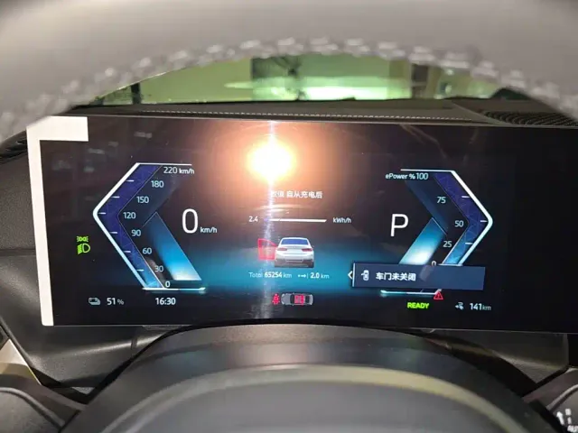 BMW i3 — Фото автомобиля 11