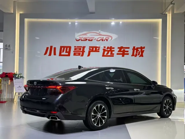 Toyota Avalon — Фото автомобиля 5