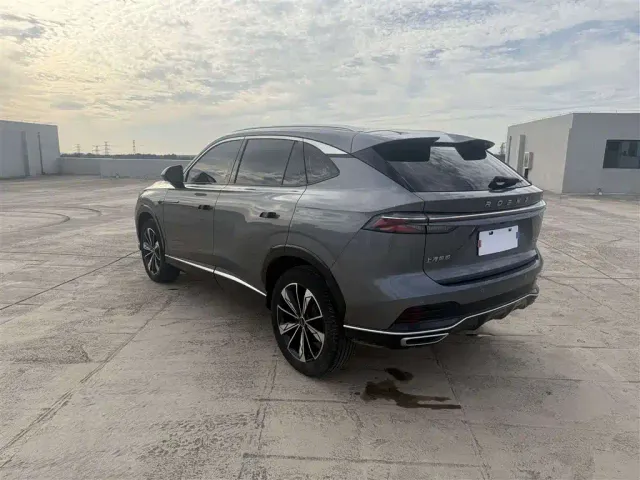 Roewe RX5 — Фото автомобиля 9