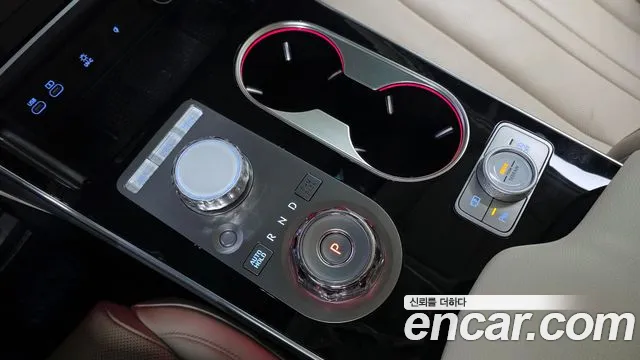 Genesis GV80 — Фото автомобиля 12