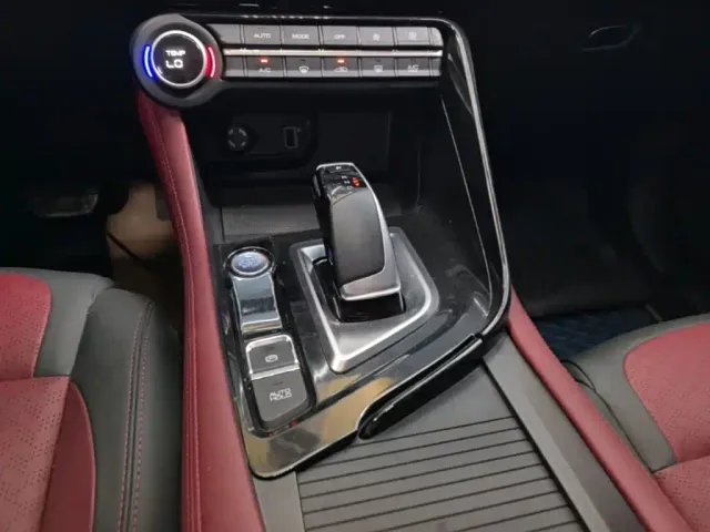 Dongfeng Fengshen AX7 — Фото автомобиля 9