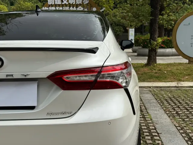 Toyota Camry — Фото автомобиля 19