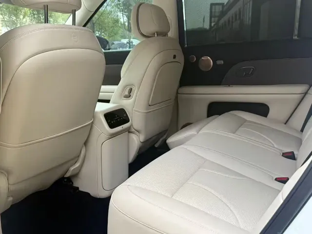 IM Motors IM LS8 2026 Model Base Version 5-seater Long Range Edition — Фото автомобиля 6