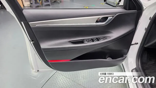 Hyundai Grandeur (New) Hybrid — Фото автомобиля 13