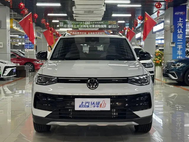 Volkswagen Tharu — Фото автомобиля 2