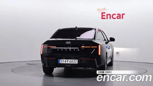 Hyundai Avante (CN8) — Фото автомобиля 4
