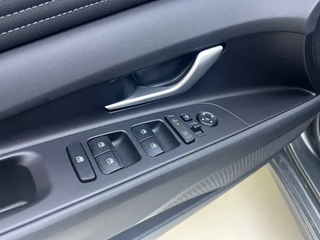 Hyundai Elantra — Фото автомобиля 8