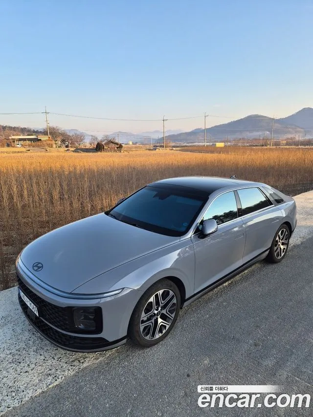 Фотография автомобиля — Hyundai Grandeur GN7
