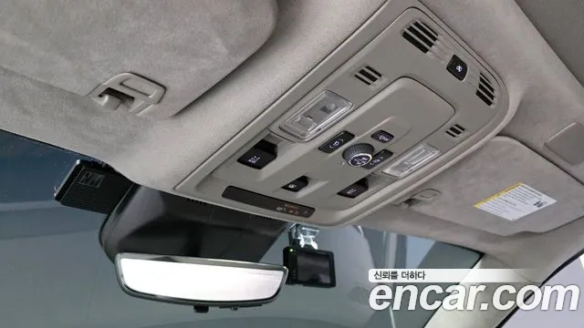 Cadillac Escalade Generation 5 — Фото автомобиля 27