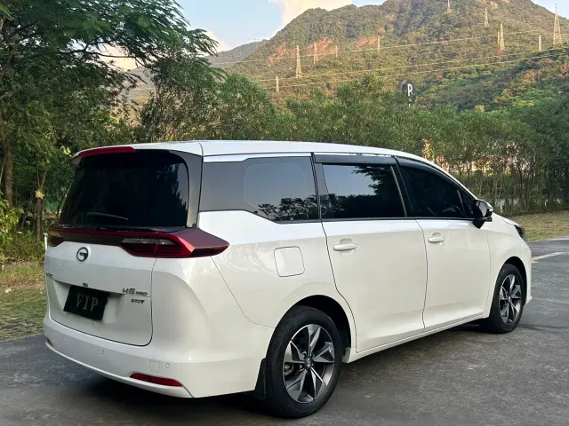 GAC Trumpchi M6 — Фото автомобиля 15