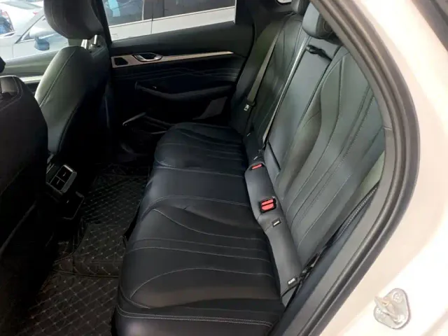 Geely Xingrui — Фото автомобиля 16