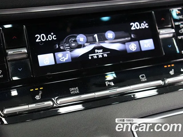 Hyundai Grandeur New — Фото автомобиля 11