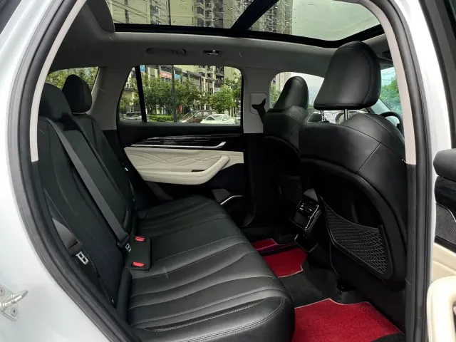Geely Xingyue L — Фото автомобиля 23
