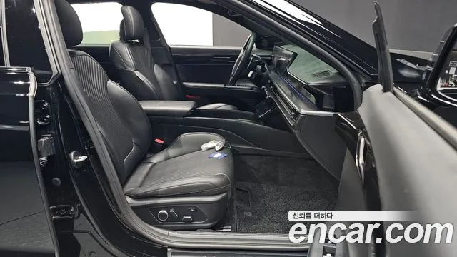 Hyundai Grandeur Grandeur (GN7) 3.5 Бензин 2WD — Фото автомобиля 20