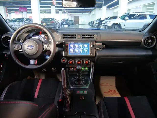 Subaru BRZ — Фото автомобиля 11