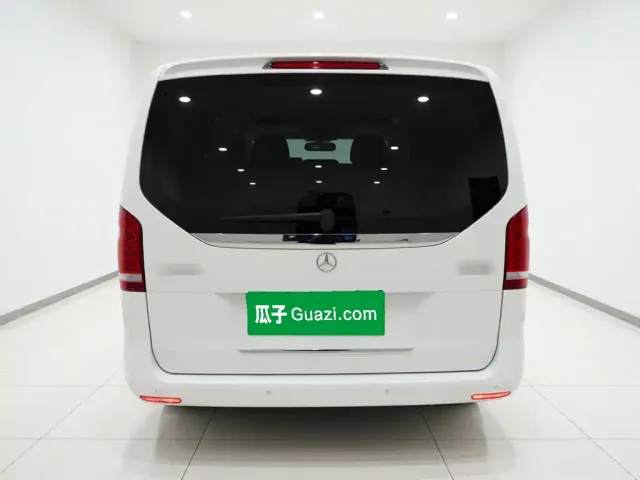 Mercedes-Benz V-Class — Фото автомобиля 3