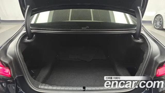 BMW 5 Series G30 — Фото автомобиля 25
