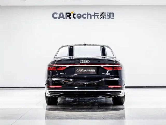 Audi A8 — Фото автомобиля 5