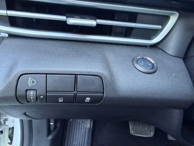 Hyundai Elantra — Фото автомобиля 15