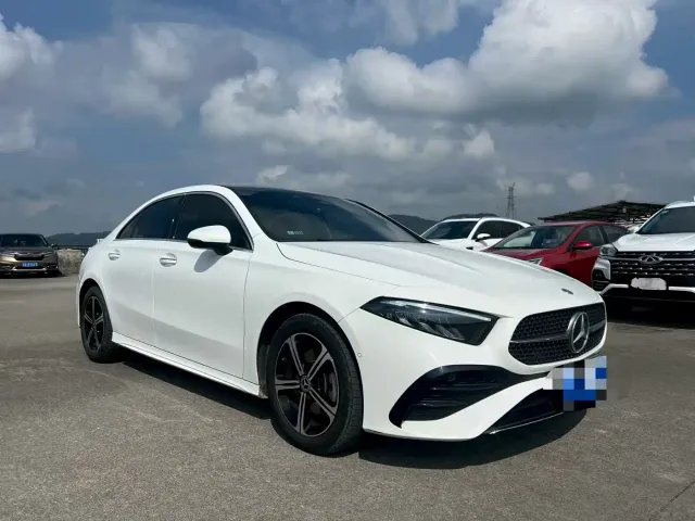 Mercedes-Benz A-Class — Фото автомобиля 3