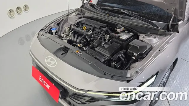 Hyundai Avante CN7 — Фото автомобиля 6