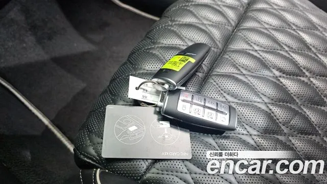 Genesis GV70 2.5T Бензин 2WD — Фото автомобиля 25