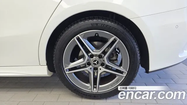Mercedes-Benz A-Class W177 — Фото автомобиля 6