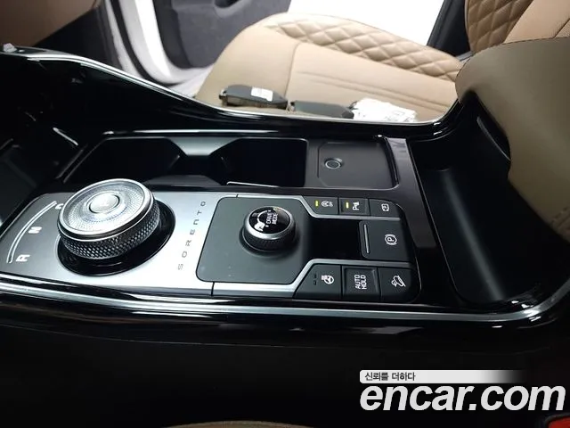 Kia Sorento Новый Sorento 4 поколение Бензин 2.5T 2WD — Фото автомобиля 13