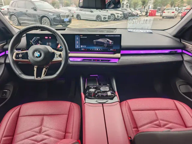 BMW 5 Series — Фото автомобиля 14