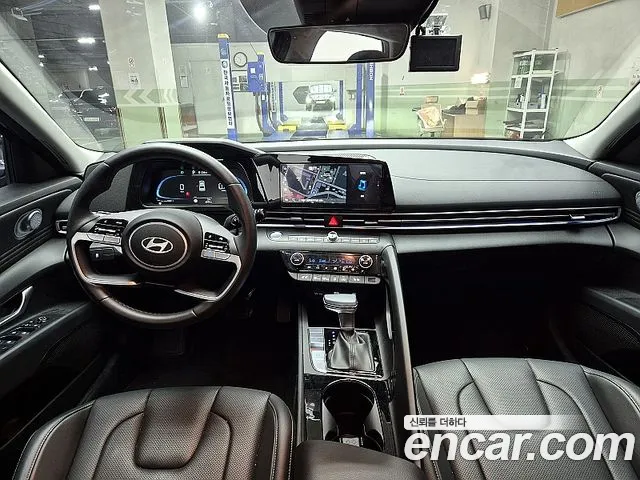 Hyundai Avante CN7 — Фото автомобиля 9