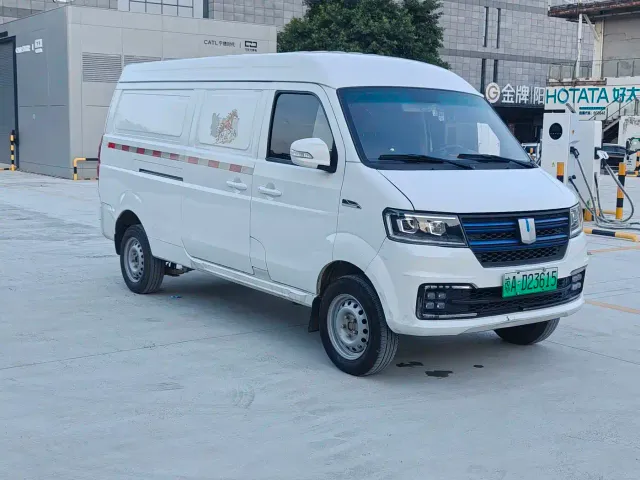 Farizon Yuan Cheng E5 — Фото автомобиля 3