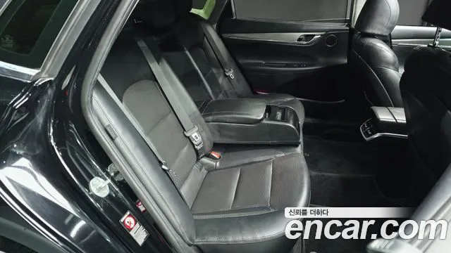 Hyundai Grandeur (New) Hybrid — Фото автомобиля 17