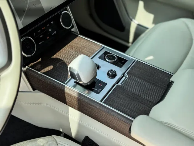 Land Rover Range Rover — Фото автомобиля 6