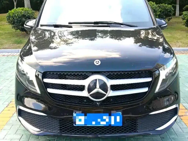 Mercedes-Benz V-Class — Фото автомобиля 2