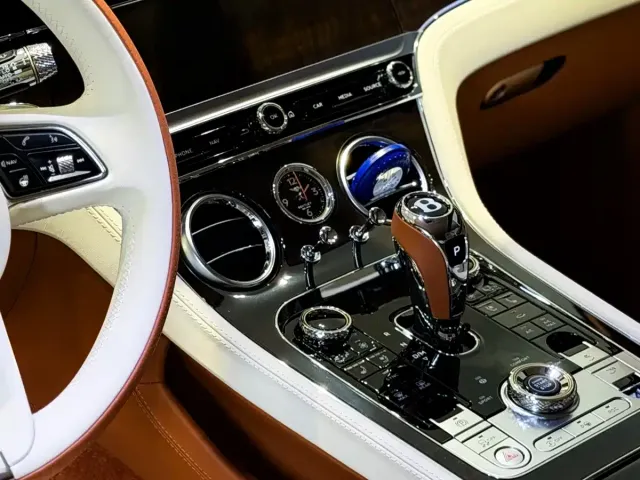 Bentley Continental — Фото автомобиля 21