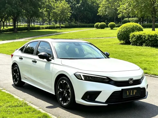 Honda Civic — Фото автомобиля 3