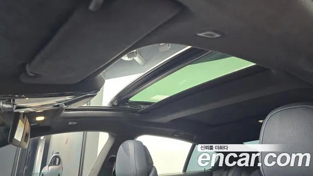 BMW 8 Series G15 — Фото автомобиля 29