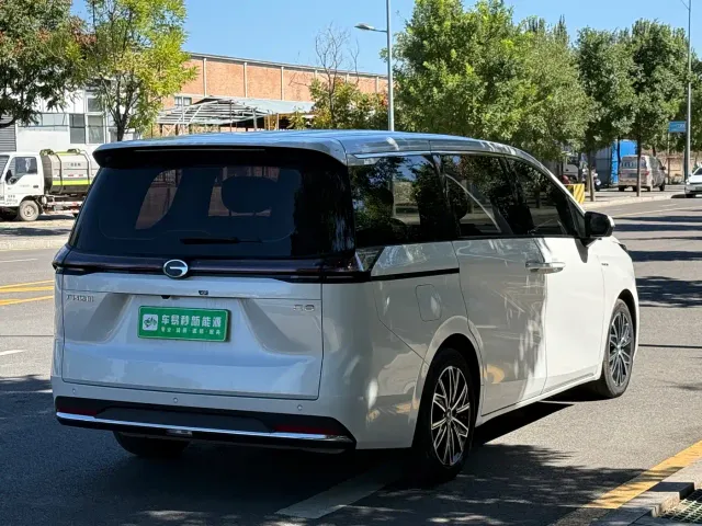 GAC Trumpchi E8 — Фото автомобиля 5