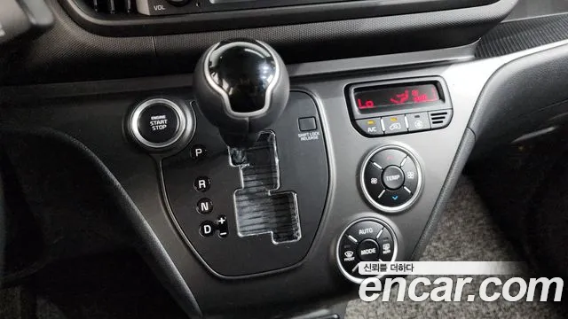 Kia RAY Новый Kia Ray Signature — Фото автомобиля 9