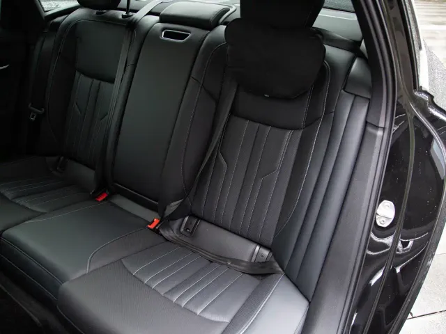 Audi A6L — Фото автомобиля 8